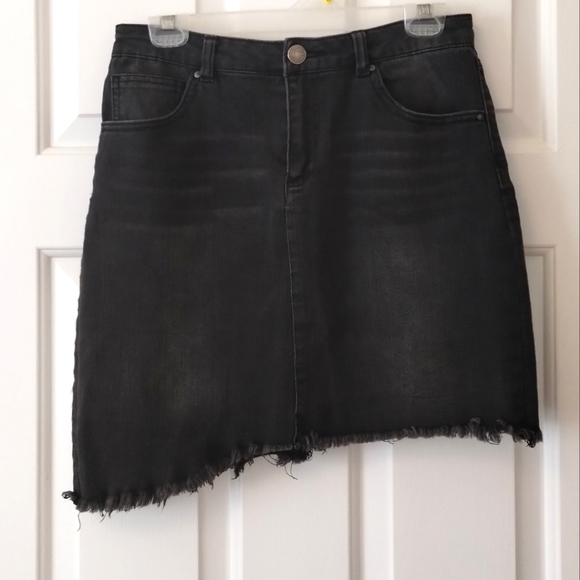 Refuge asymmetrical stretchy denim skirt - Picture 2 of 6